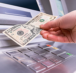 ОТП Банк першим серед українських банків запровадив можливість купівлі іноземної валюти в банкоматі