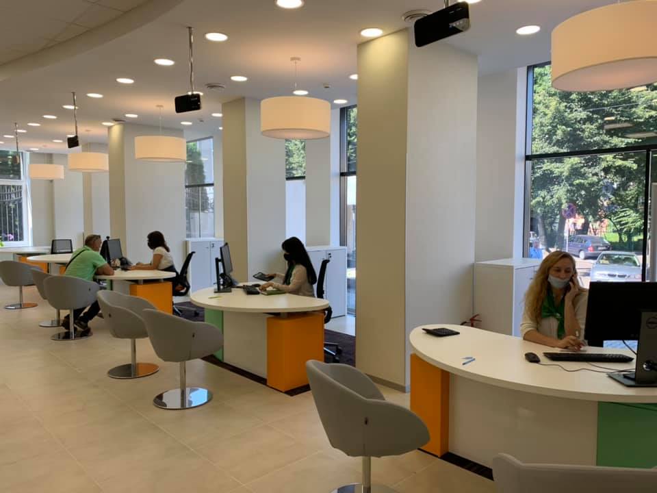 С заботой о клиентах: ОТП Банк обновляет отделение в Ровно