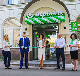 Відділення ОТП Банку в Черкасах відкрилося для клієнтів після реновації 